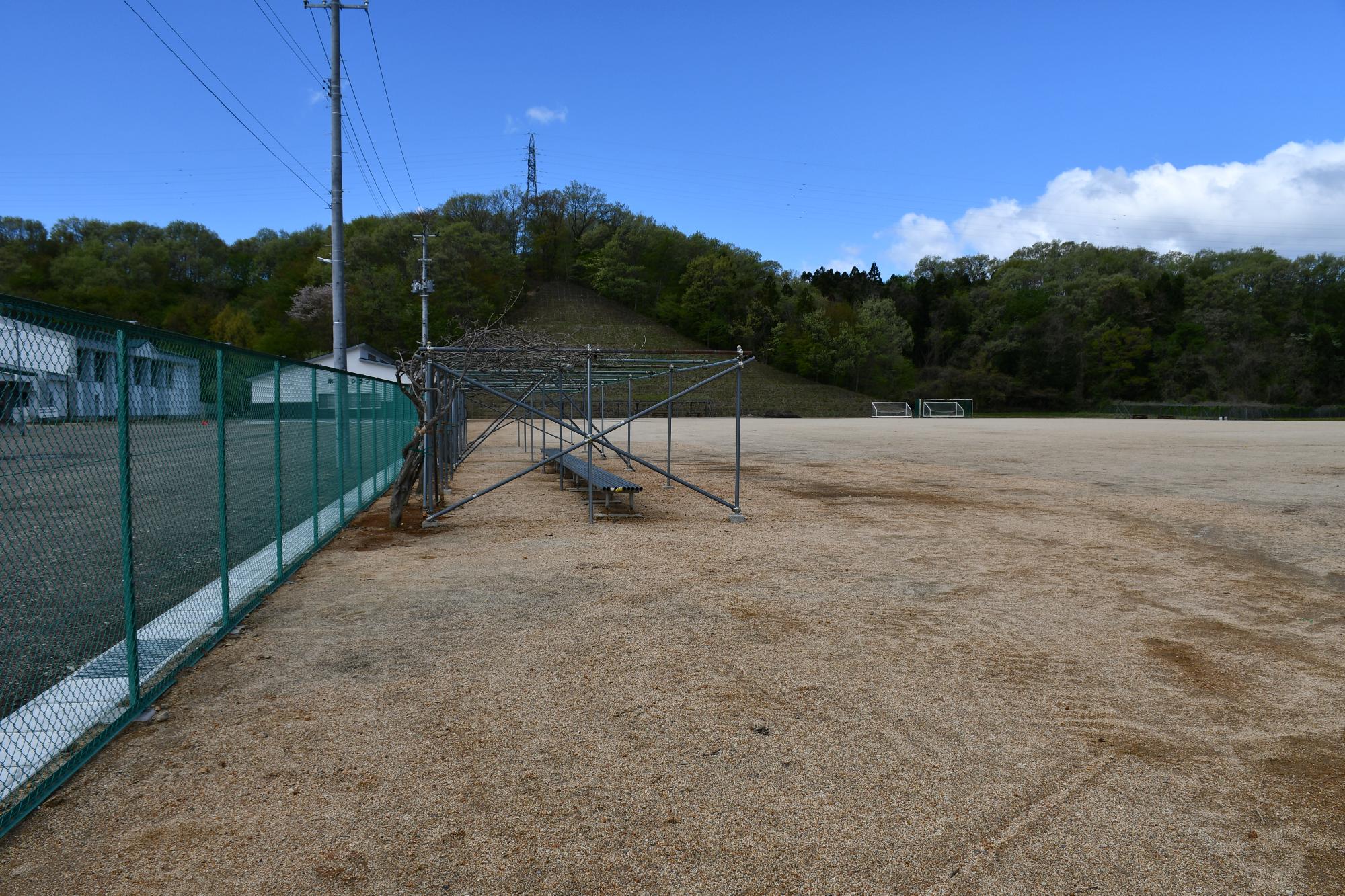 西郷村多目的運動広場北側