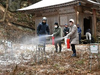 令和7年度火伏観音堂での消火器訓練